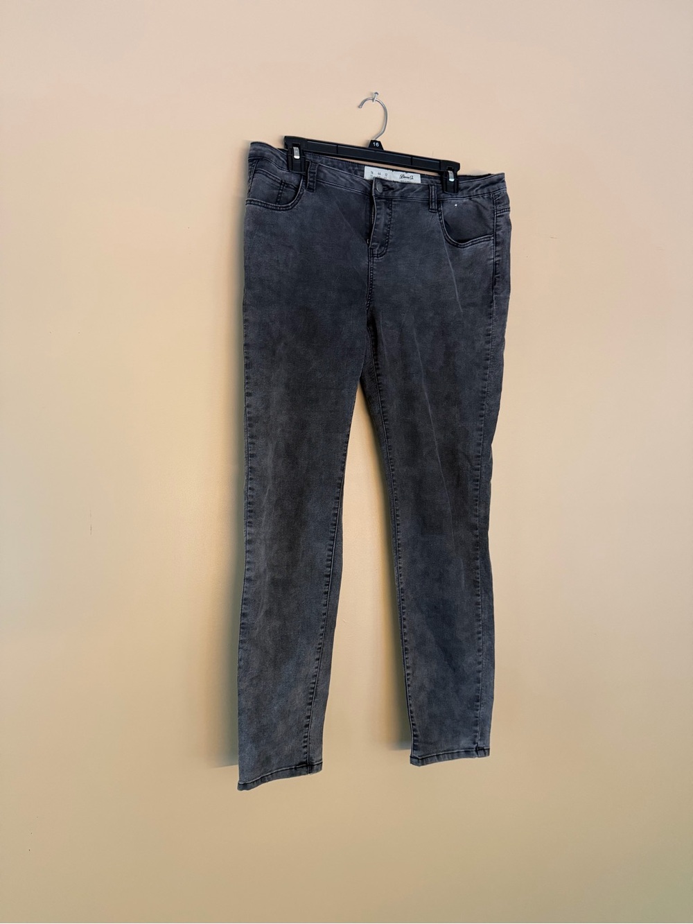 Denim&Co Gray Wash Stretch Skinny Jeans